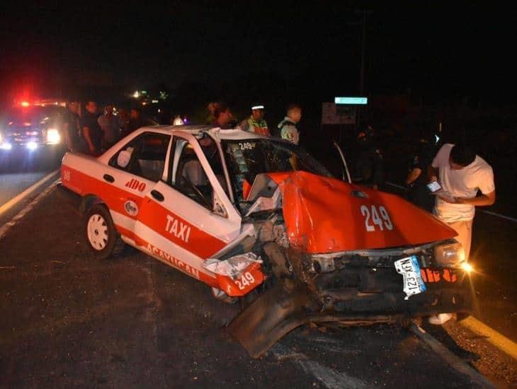 Taxista grave tras choque sobre la Transístmica Sayula - Acayucan | VIDEO
