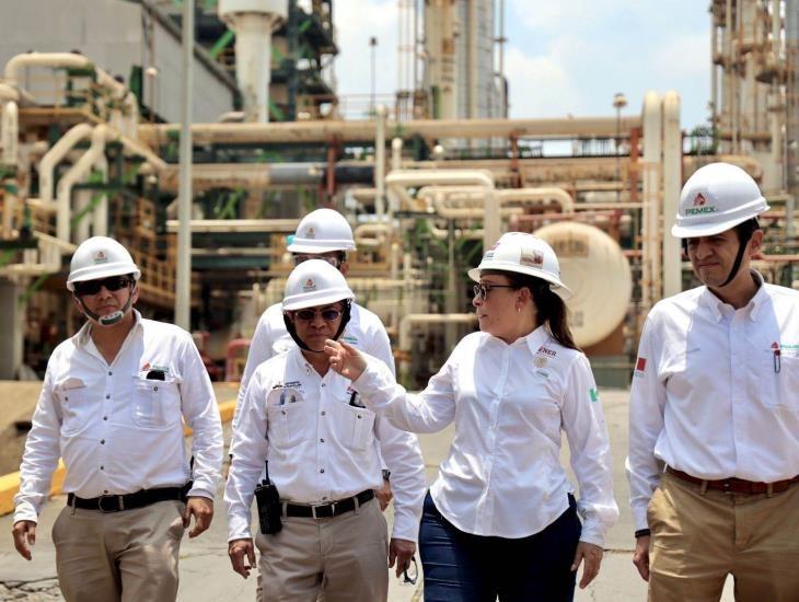 Supervisa Rocío Nahle rehabilitación en Refinería de Minatitlán