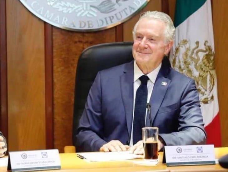 Santiago Creel renuncia a la presidencia de San Lázaro