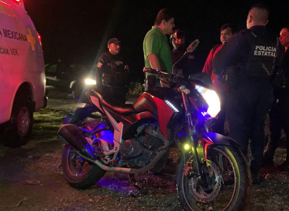 Padre e hija heridos tras derrapar moto en la Costera del Golfo l VIDEO