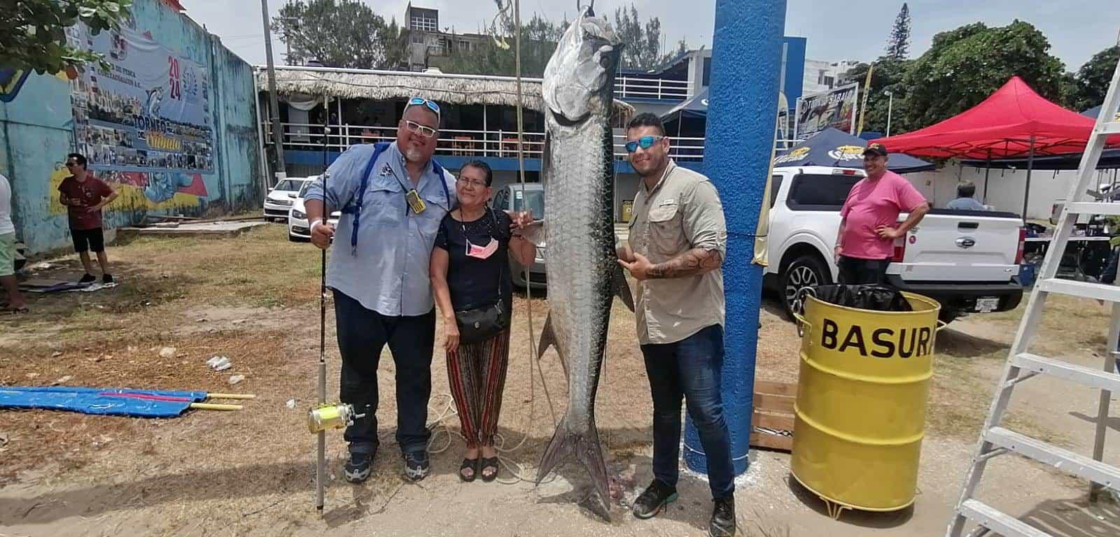 Capturan enormes ejemplares en cierre del Torneo del Sábalo en Coatzacoalcos l VIDEO