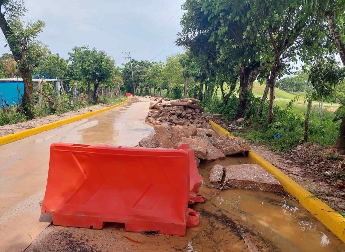 Pese a estar inauguradas algunas calles lucen sumamente deterioradas