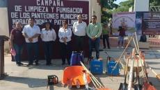 Arranca limpieza en panteones de Coatzacoalcos para disminuir criadero del dengue | VIDEO