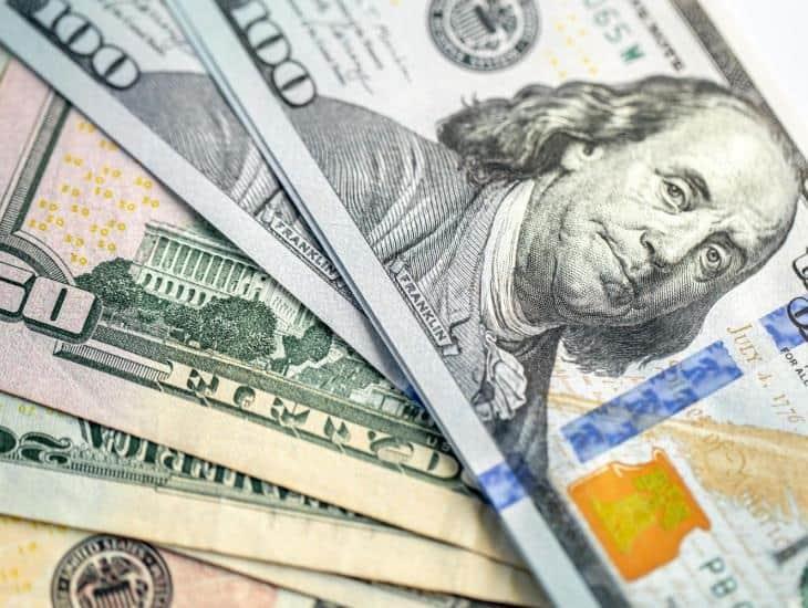 Superpeso sigue enrachado frente al dólar