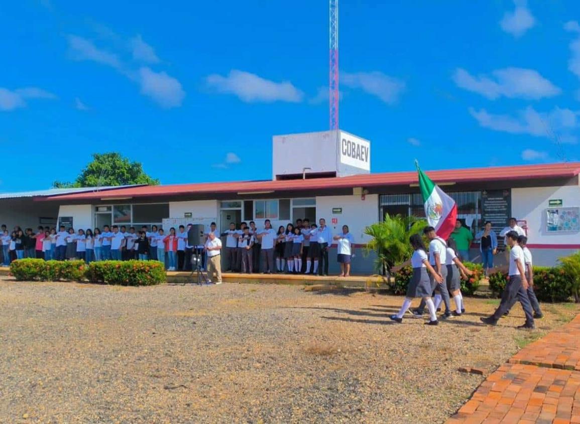 Climatizarán COBAEV en Acayucan; este ciclo escolar iniciaron con récord de alumnos
