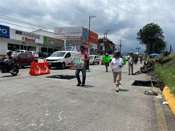 Exigen a SIOP frenar obras de paso vehicular de Xalapa; hay un amparo