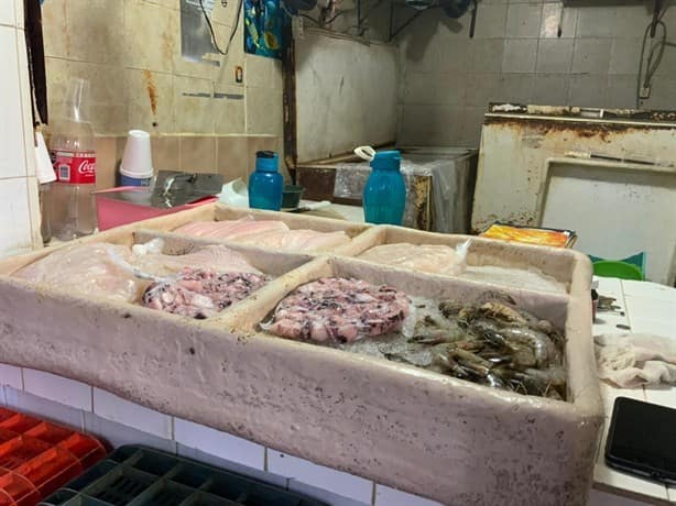 ¿Por qué la compra-venta de mariscos en Coatzacoalcos atraviesa severa crisis? | VIDEO