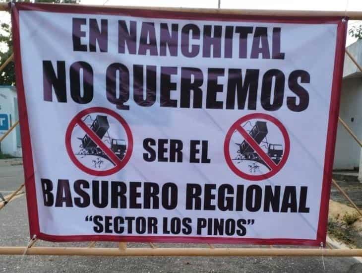 Nanchitecos han comenzado a colocar lonas en rechazo en contra del Relleno Sanitario Regional