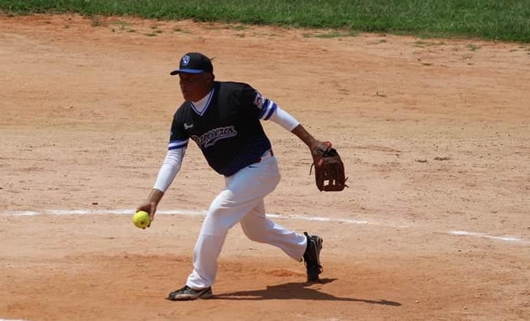 Buscan pase a la final del softbol Guardiero de RO