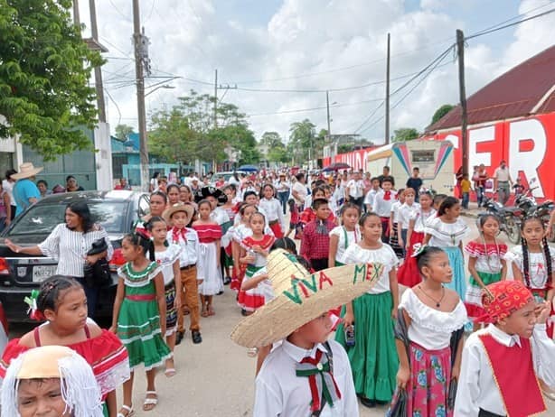 Conmemoraron el 213 aniversario de la Independencia en Moloacán | VIDEO