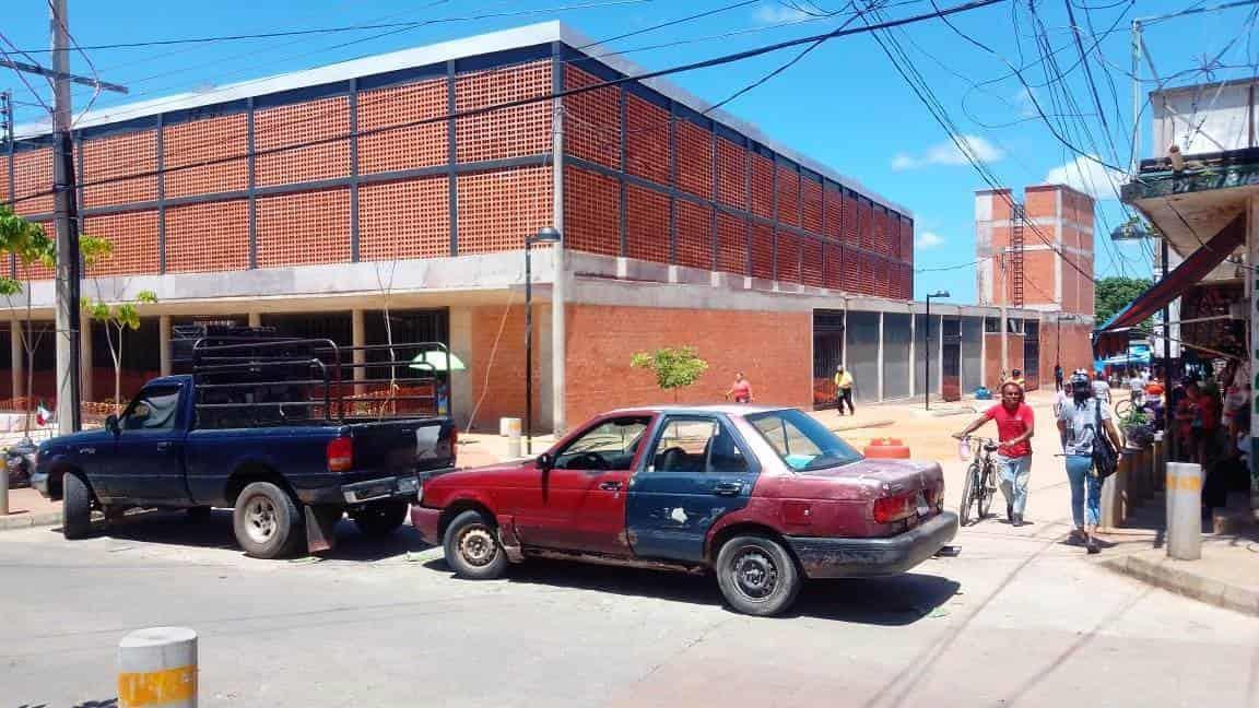 La construcción del Mercado Rafael Hernández Ochoa en más de un noventa por ciento