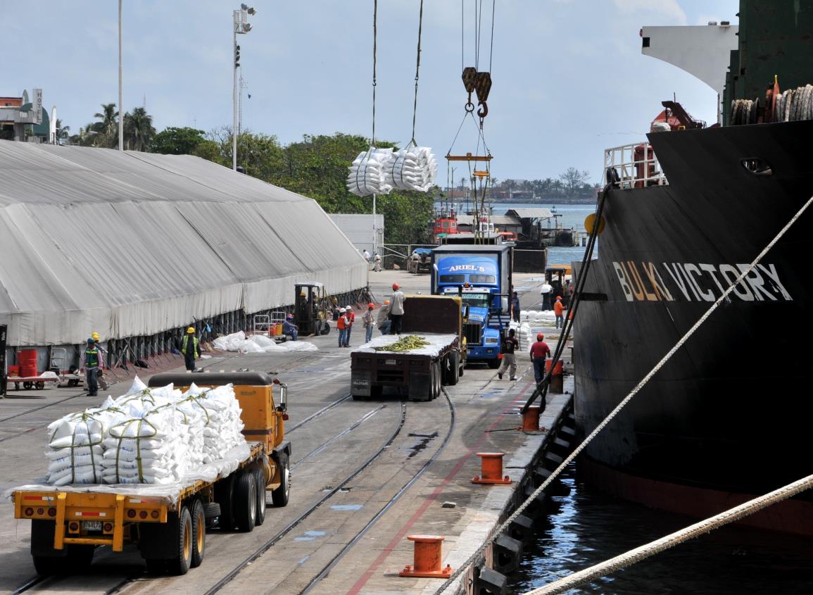 Reporta Semar baja en movimiento de contenedores en puertos del Golfo de México