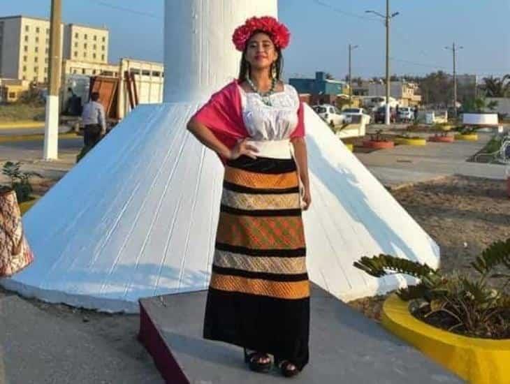 Así es el traje regional de Coatzacoalcos, con influencia españolas y árabes