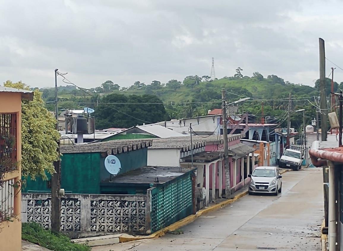 No paran los apagones en Villa Cuichapa, comerciantes de ven gravemente afectados