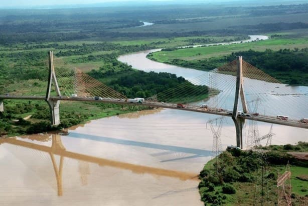 Estos son los cuatro puentes sobre el Río Coatzacoalcos que unen al Sur de Veracruz 