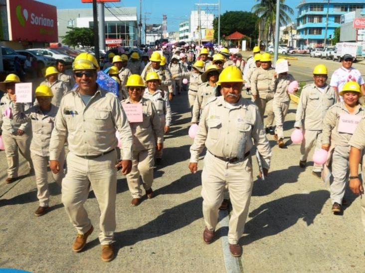 Caminata en Coatzacoalcos por la autoexploración y detección a tiempo del cáncer de mama