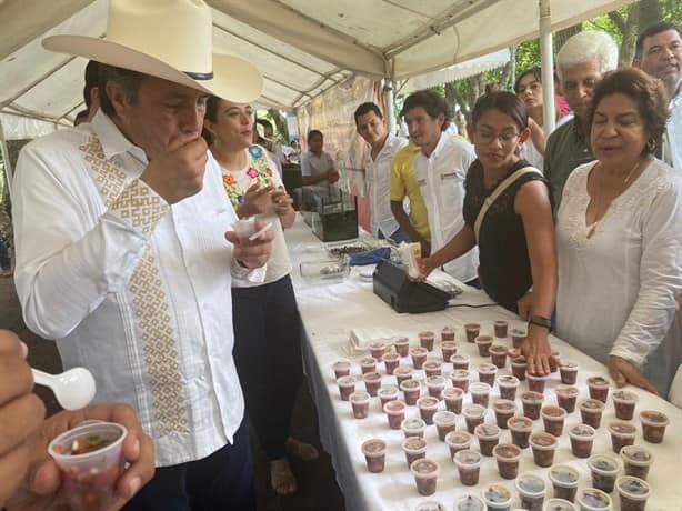 Inauguran bulevar y estatua del tegogolo en Catemaco | VIDEO