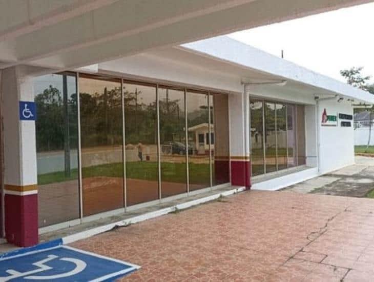 Mujer acusa que clínica de Cuichapa negó hemodiálisis, paciente no reprogramó cita; responde el hospital