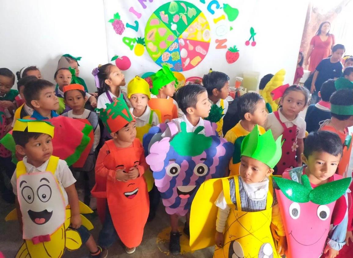 Niños de los CADIS y CAICS conmemoran el Día Mundial de la Alimentación