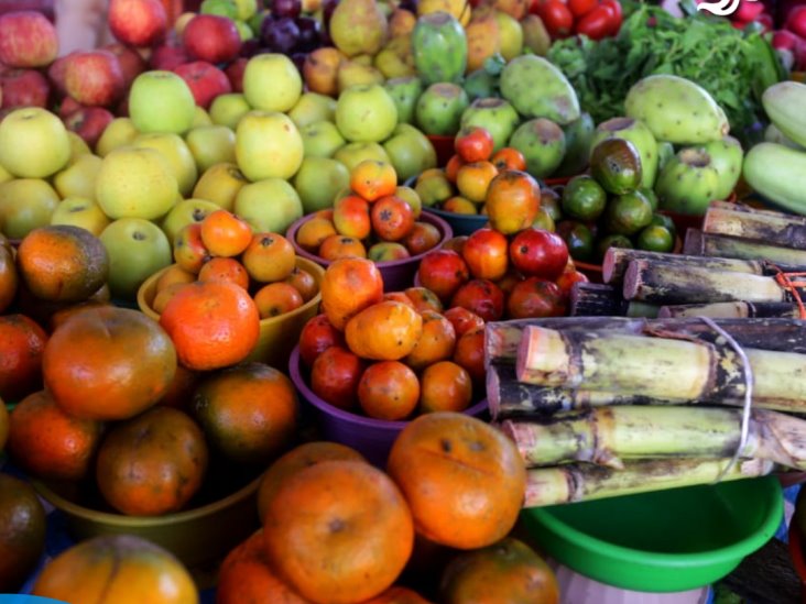 Celebración de Día de Muertos reactiva movimiento en el mercado Morelos