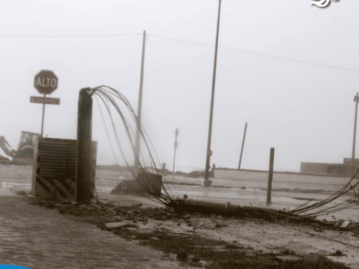 Se inunda tramo del malecón de Coatzacoalcos por Frente Frío 8; alternativas viales | FOTOS y VIDEO