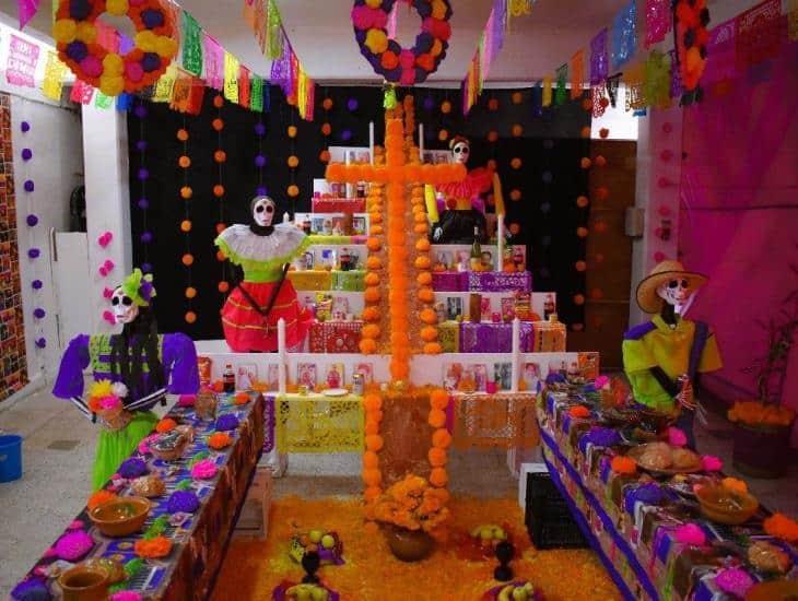 DIF Coatzacoalcos inauguró su magno altar de muertos: Celebrando tradiciones y honrando a los seres queridos