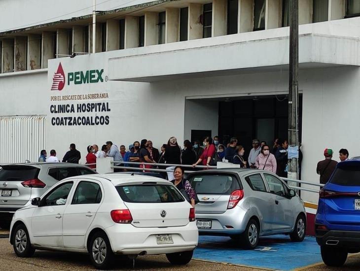 Toman derechohabientes hospital de Pemex Coatzacoalcos ¿les niegan atención médica?