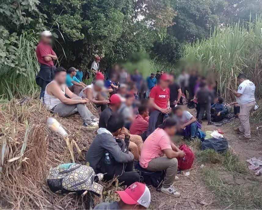 Instituto Nacional de Migración rescata a 69 migrantes que fueron abandonadas en Paso del Toro