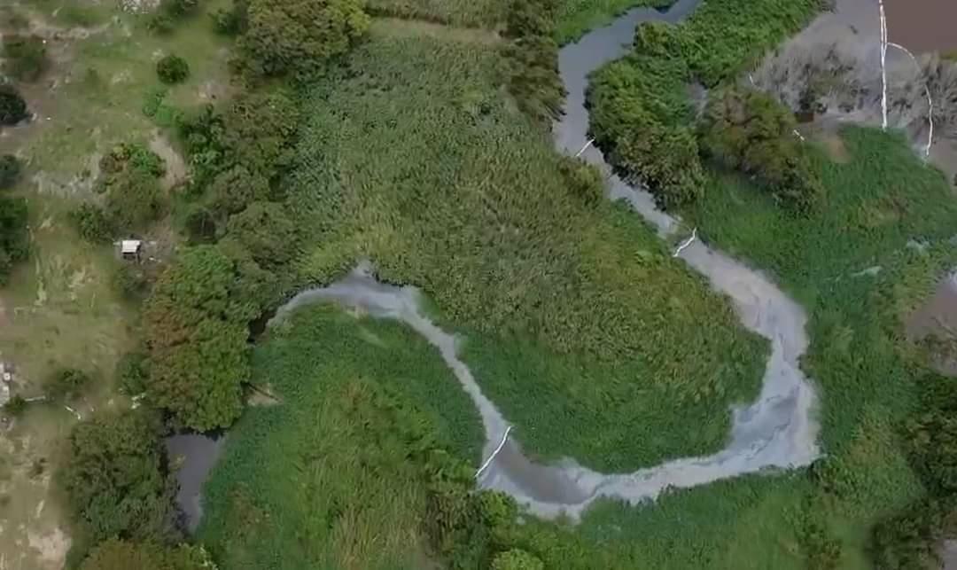 Lluvias extienden contaminación de derrame de crudo en Ixhuatlán