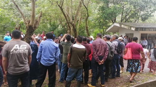 Cierran válvulas del Yurivia; exigen en Tatahuicapan que gobierno de Veracruz cumpla| VIDEO