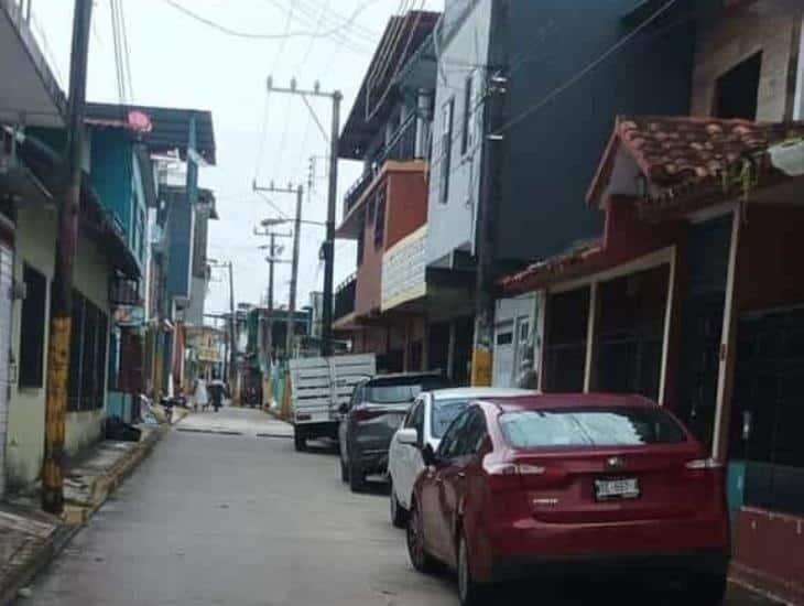 Vecinos de la colonia Barrio de Tepito denuncian falta de espacios de estacionamiento