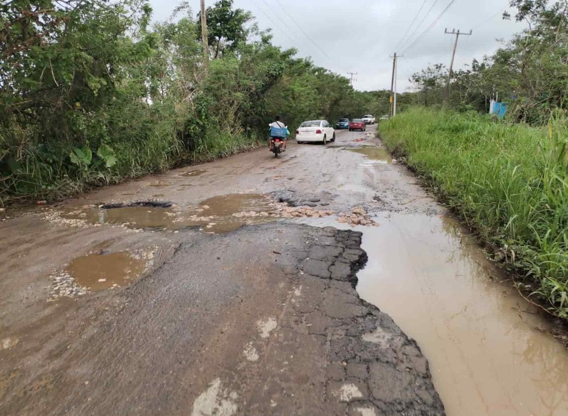 Habitantes de la congregación el Chapo exigirán la rehabilitación de carretera