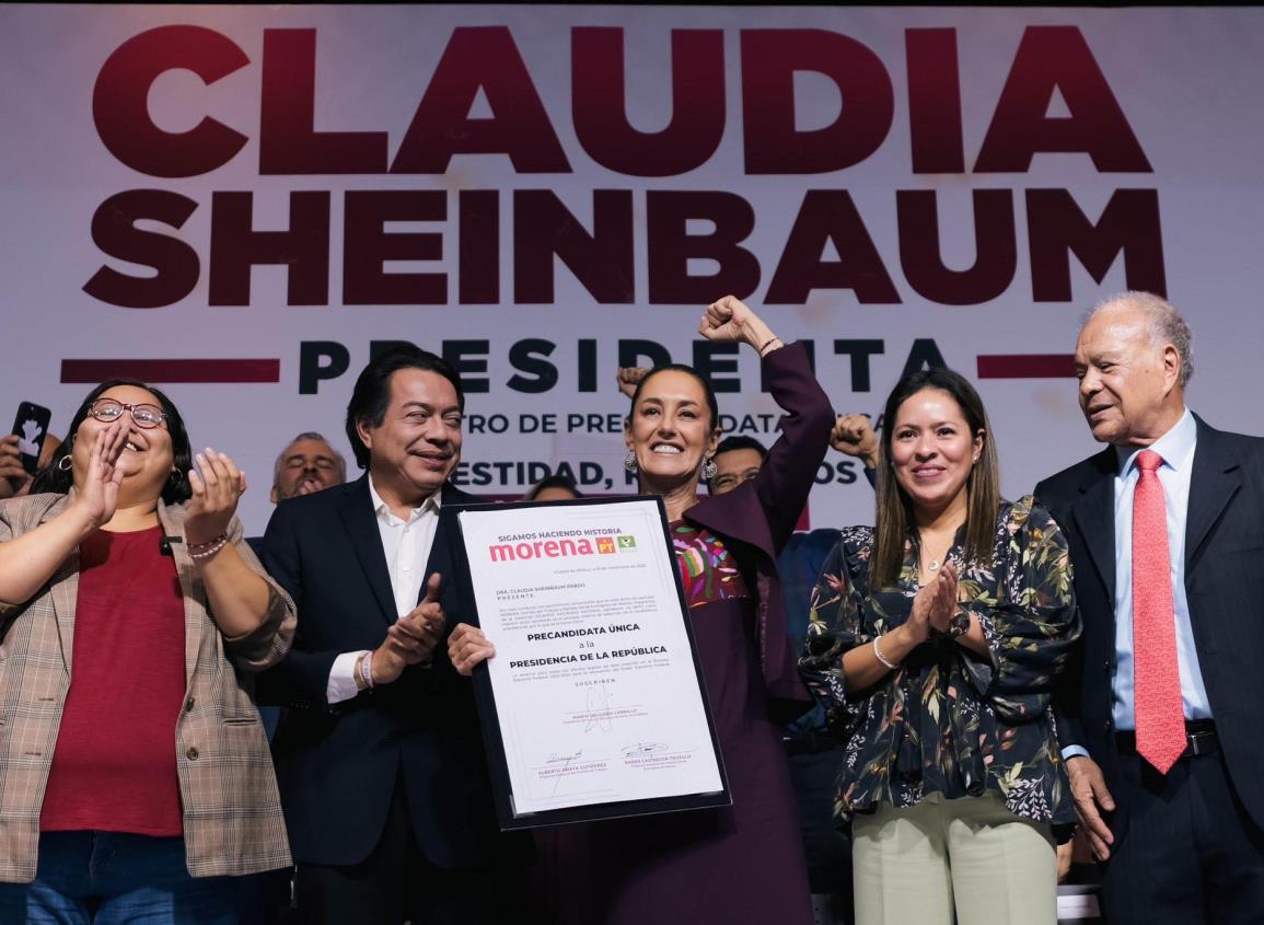 Recibe Claudia Sheinbaum constancia como precandidata de Morena por la Presidencia