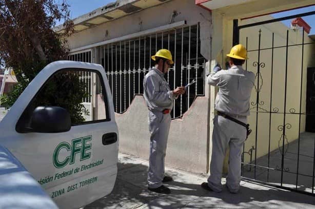 Así puedes detectar a seudotrabajadores de CFE y evitar que roben tu vivienda en Veracruz