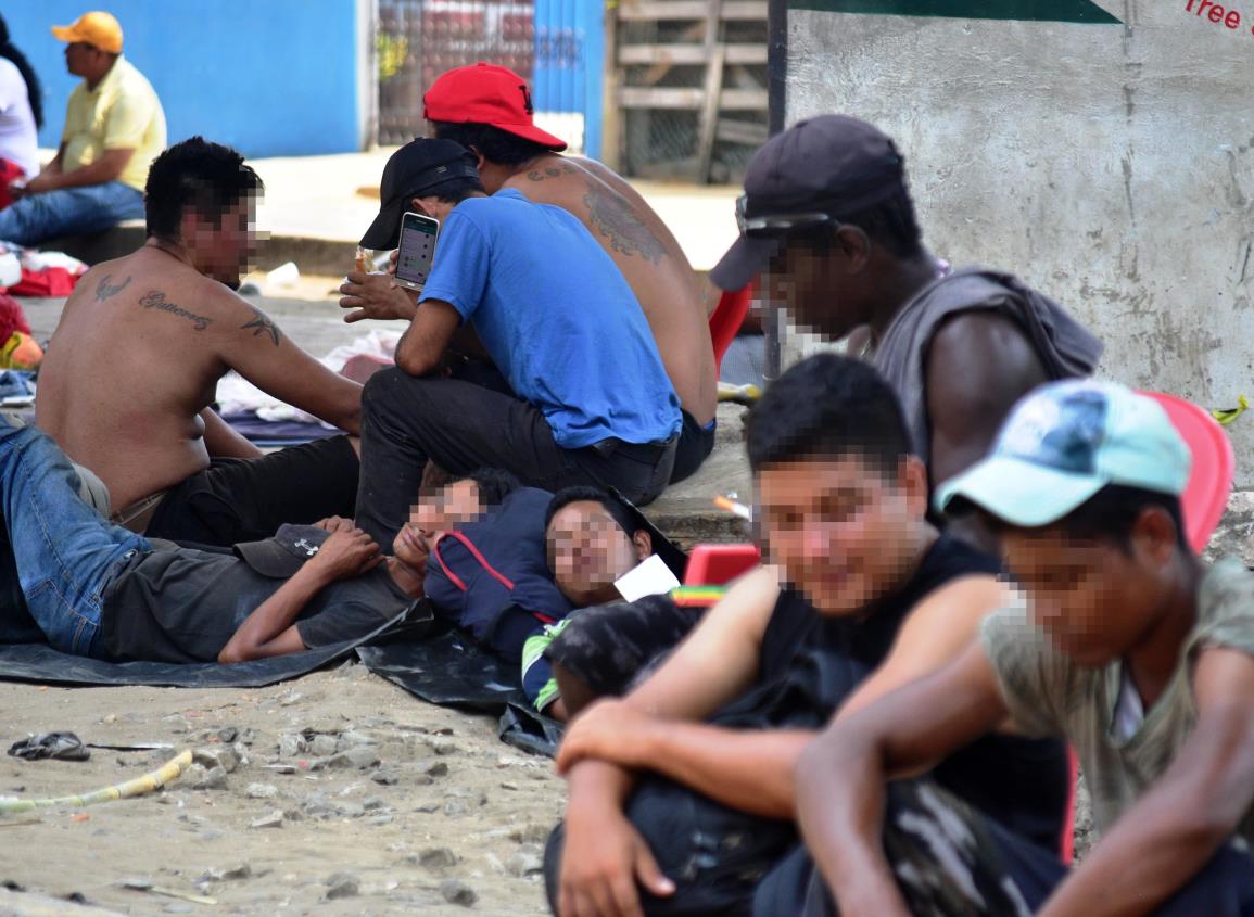 Migrantes, a merced de la delincuencia en su paso por Veracruz; sufren secuestros
