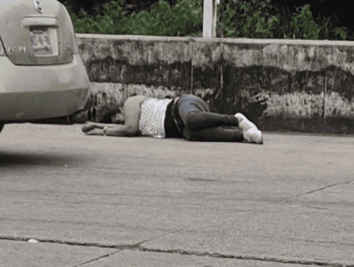 Mujer en estado de ebriedad movilizó a cuerpos de emergencia en Minatitlán