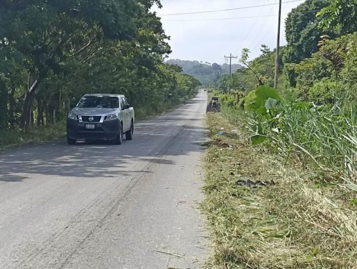 Motociclistas convirtieron en pista de carreras tramo de la Cuichapa-Tlacuilolapan