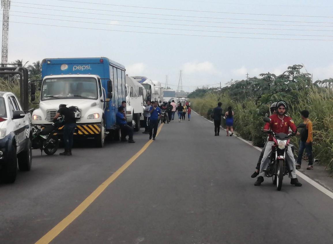 Colapsa la circulación en la carrera a Villahermosa y parte de la Transístmica tras accidente