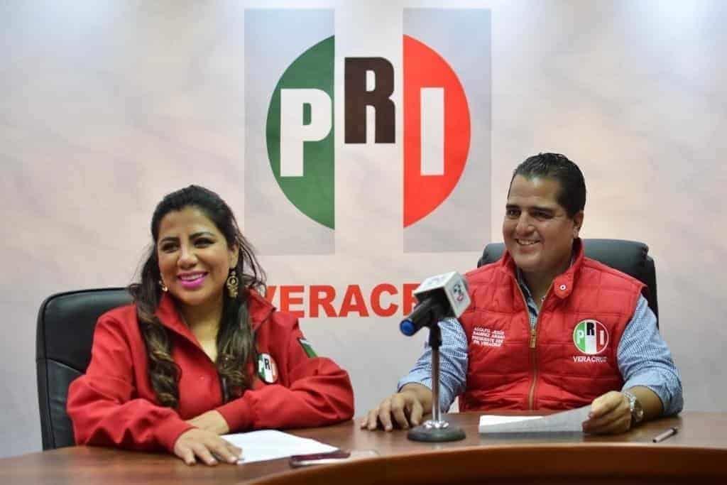 EL GORDITO DE ORO: Quienes deben ponerse las pilas para ayudar a Pepe Yunes son: Adolfo Ramírez y Lorena Piñón