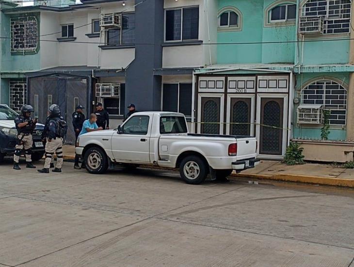 Abuelito presuntamente cae de las escaleras en su hogar y pierde la vida en la Puerto México