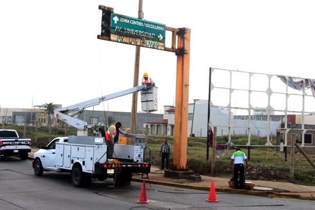 Tres puentes peatonales son reparados en Coatzacoalcos ¿dónde se ubican? | VIDEO