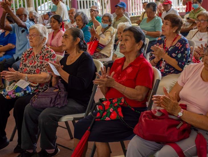 Gobierno de Coatzacoalcos promueve la salud mental de los adultos mayores