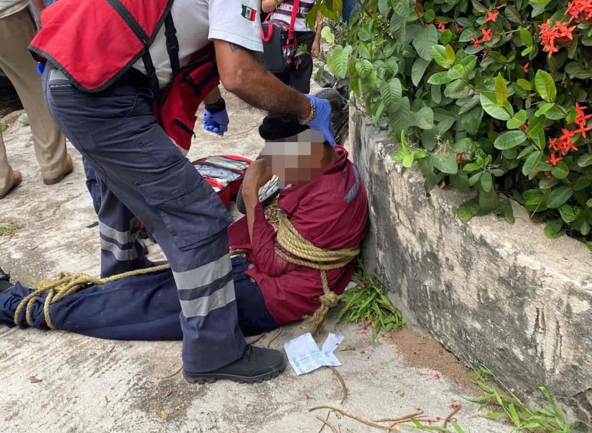 Persiguen y amarran a un hombre en Minatitlán; intentó escapar tras accidente | VIDEO