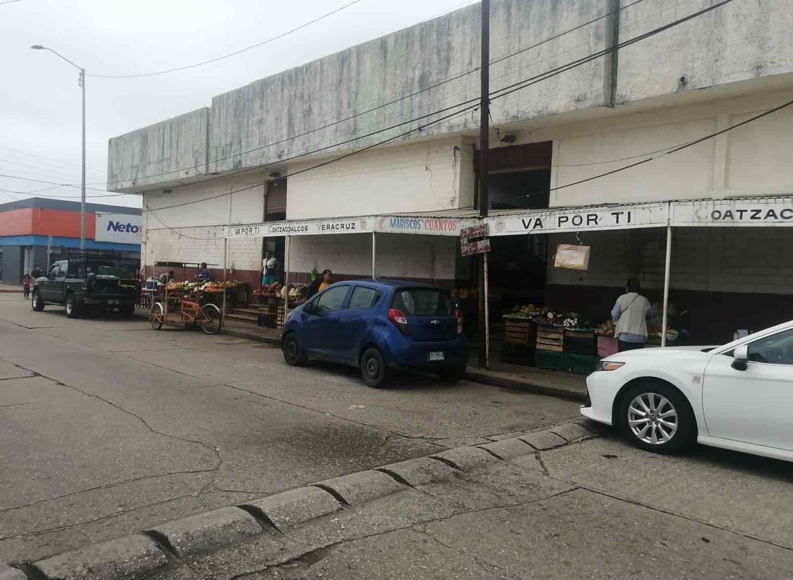 Locatarios del Mercado Puerto México piden cambios de canaletas, filtrasoles y parasoles