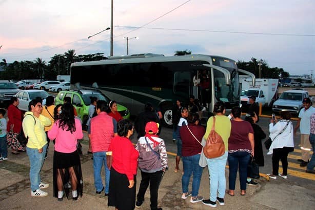 El inicio de la Gran Villa Navideña Coatzacoalcos 2023 en imágenes