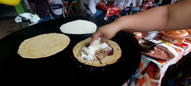 Sazón del Istmo: Las dobladas de Katty, enamoran a Coatzacoalcos | VIDEO