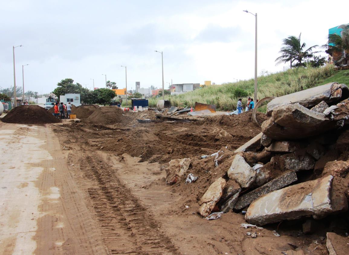 ¿Cuántos kilómetros de calles se han pavimentado este año en Coatzacoalcos?
