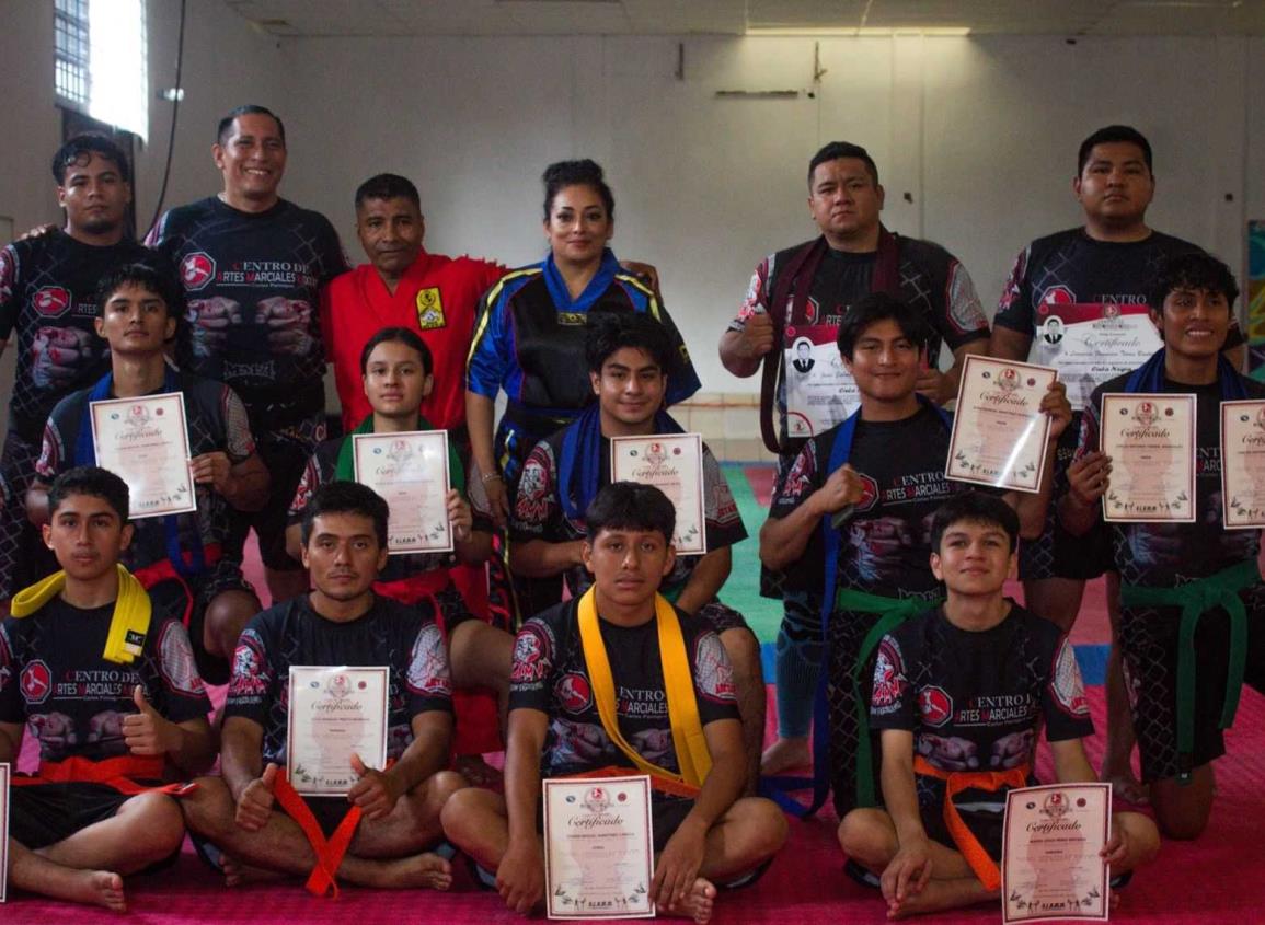 Evaluaron a alumnos de  Artes Marciales Mixtas