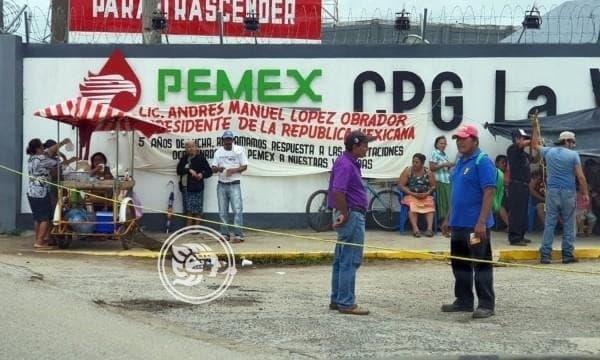 Bomberos en el complejo procesador de gas La Venta laboran sin equipo contraincendio