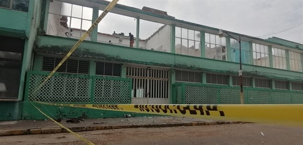 Esta es la escuela de 74 años que está siendo demolida en Coatzacoalcos